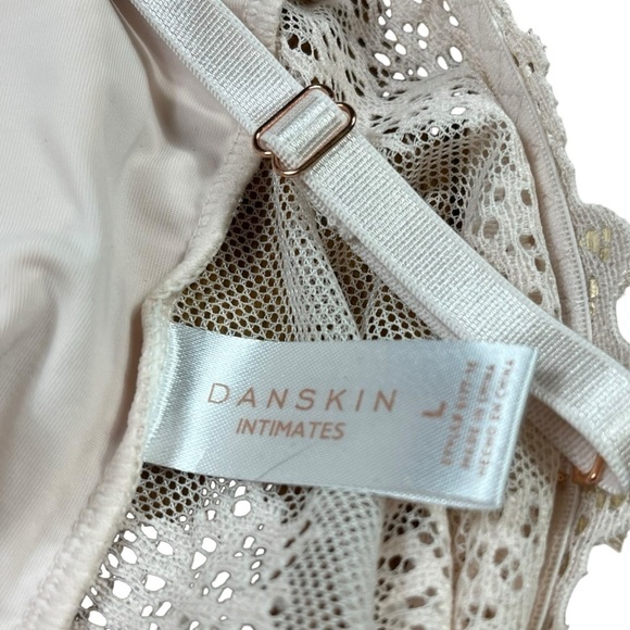 Danskin Intimates Removable Bads Bralette NWT - Picture 6 of 7